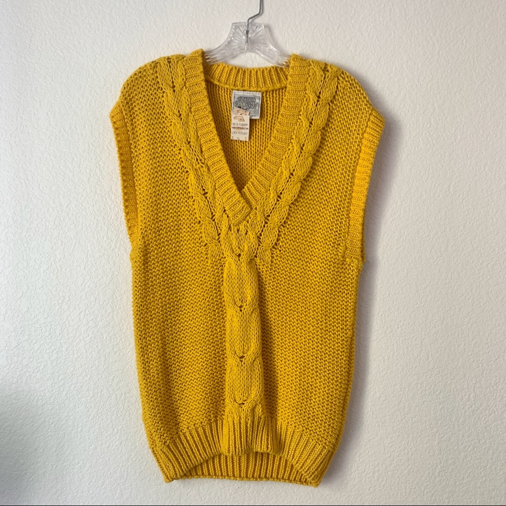 Vintage 80’s Deadstock Millers Outpost Yellow Cable Knit Sweater Vest Size Small
